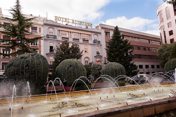 Hoteles en Albacete para tus despedidas de Solteros y solteras 