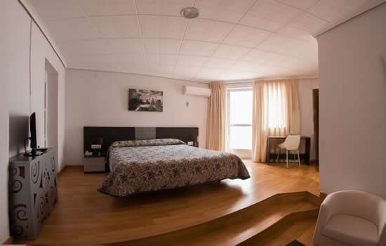 Hoteles en Albacete para tus despedidas de Solteros y solteras 
